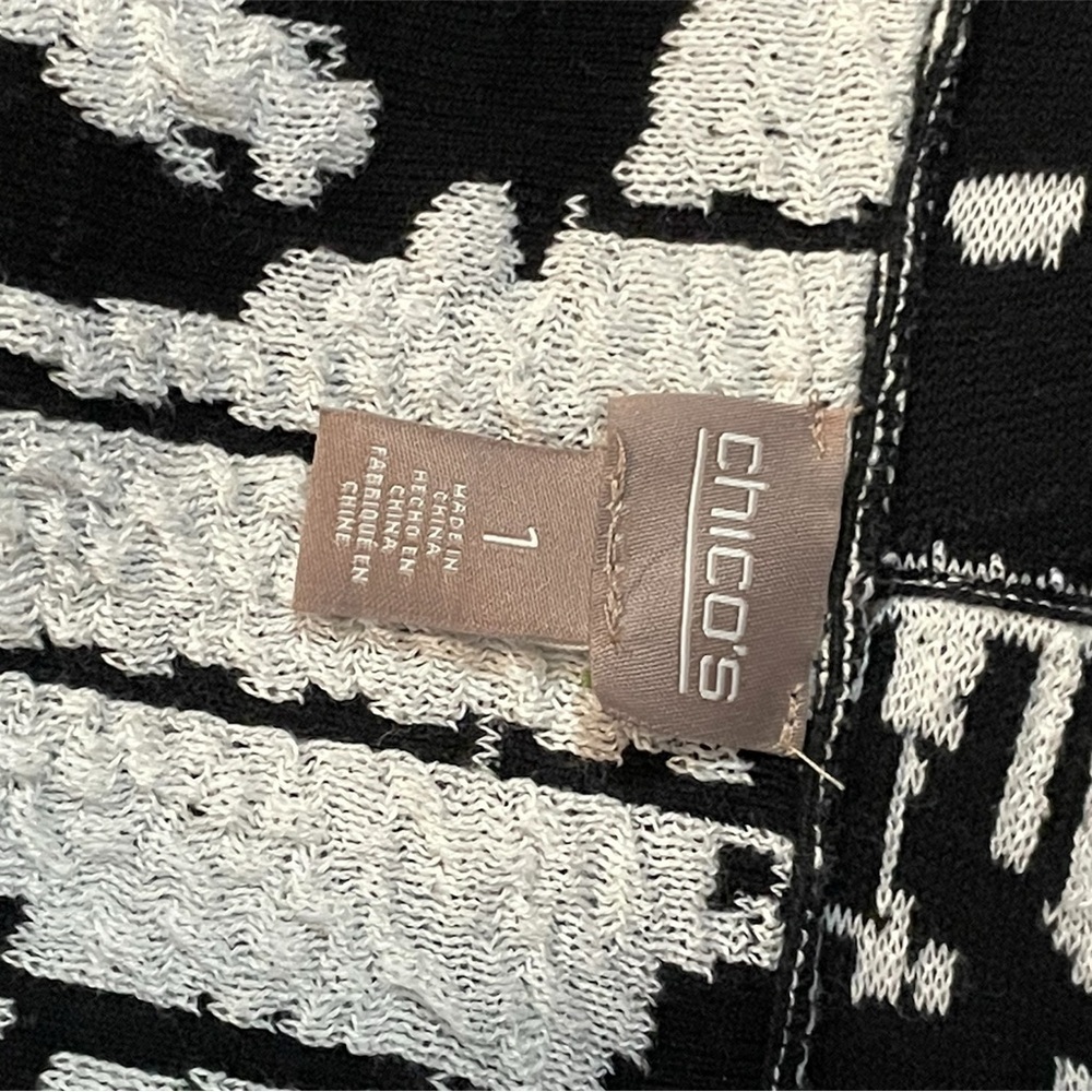 CHICOS KNITTED CARDIGAN SWEATER SIZE S/M VERY GENTLY WORN - Picture 3 of 3